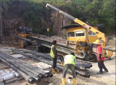 Pipeline section pull back in this trenchless project